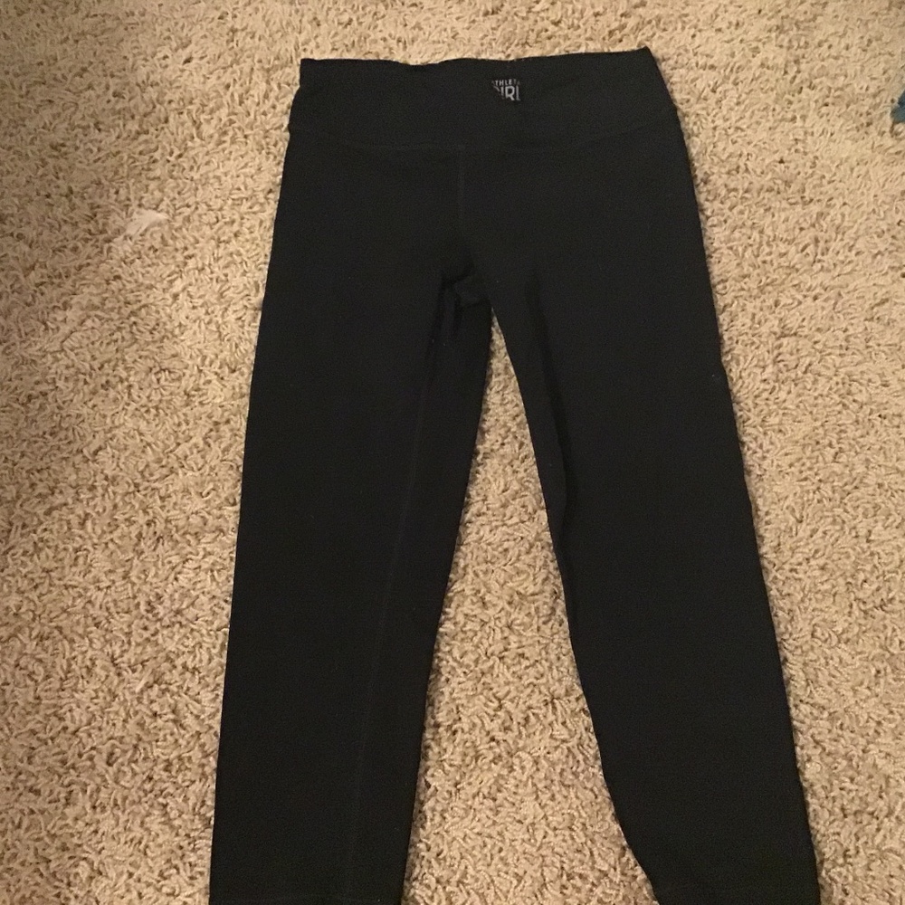Black cropped athleta girl Leggings